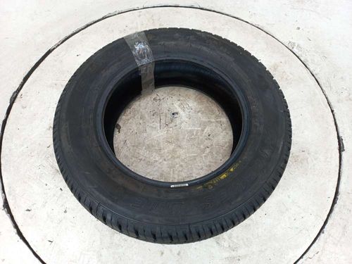 PNEU BRIDGESTONE 215/65R16 98T RADIAL