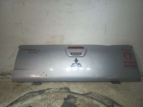 TAMPA TRASEIRA MITSUBISHI L200 3.2 2012