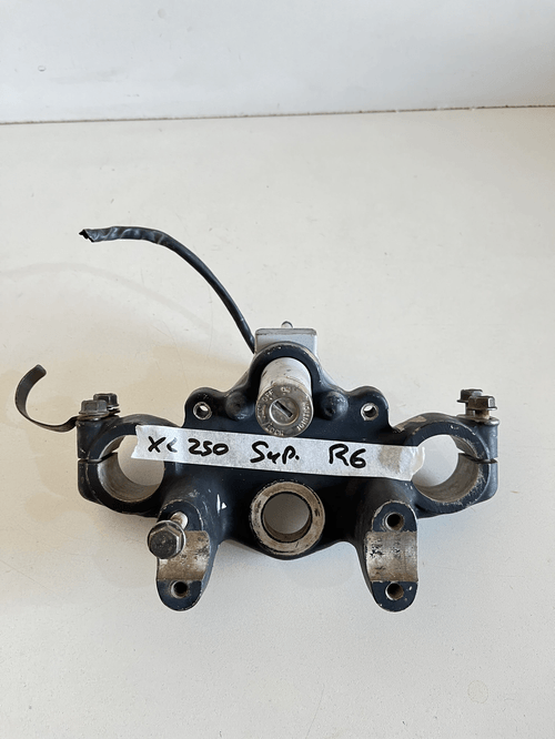 Mesa Superior Guidao Xl/xlx 250 Honda Original